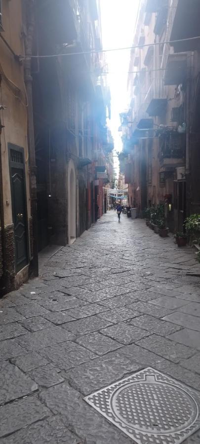 Civico 18 Suite Napoli Bagian luar foto