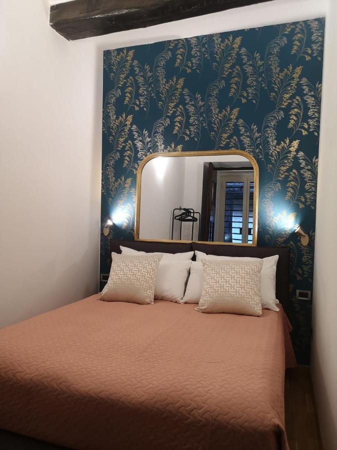 Civico 18 Suite Napoli Bagian luar foto